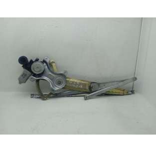 ELEVALUNAS DELANTERO...