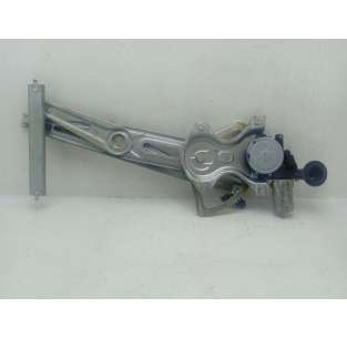 ELEVALUNAS DELANTERO...