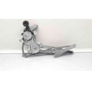 ELEVALUNAS DELANTERO...