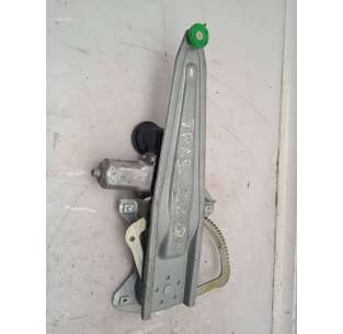 ELEVALUNAS TRASERO...