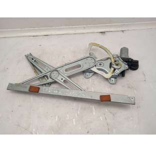 ELEVALUNAS DELANTERO...