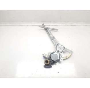 ELEVALUNAS TRASERO DERECHO...