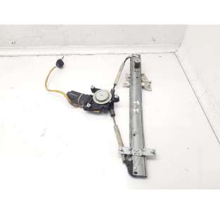 ELEVALUNAS TRASERO...