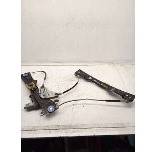 ELEVALUNAS DELANTERO...