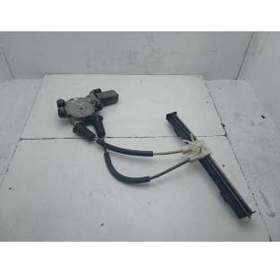 ELEVALUNAS TRASERO DERECHO...