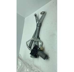 ELEVALUNAS DELANTERO...