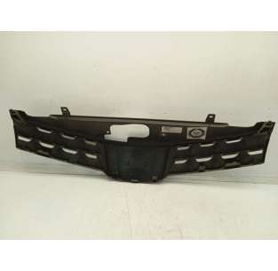 REJILLA DELANTERA NISSAN... 2