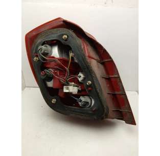 PILOTO TRASERO DERECHO... 2