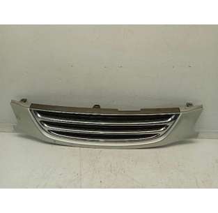 REJILLA DELANTERA TOYOTA...