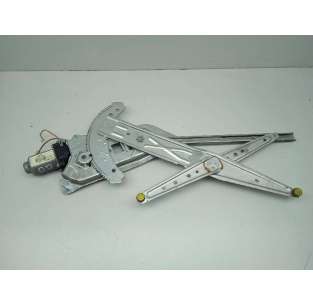 ELEVALUNAS DELANTERO...