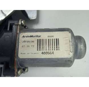 ELEVALUNAS DELANTERO... 2