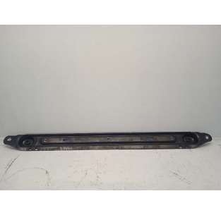 CALANDRA DELANTERA DE...