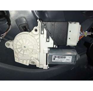 ELEVALUNAS TRASERO...