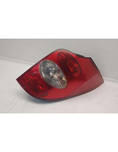 PILOTO TRASERO DERECHO - 634922 /...