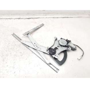 ELEVALUNAS DELANTERO...