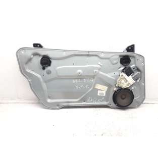 ELEVALUNAS DELANTERO...