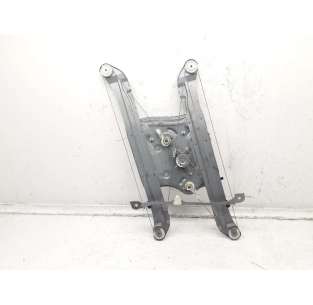 ELEVALUNAS DELANTERO...