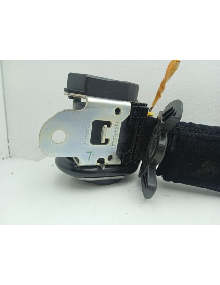 Recambio de cinturon seguridad trasero derecho para hyundai i20 fresh referencia OEM IAM 89820C8200  