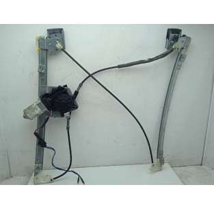 ELEVALUNAS DELANTERO...