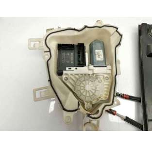 ELEVALUNAS DELANTERO... 2