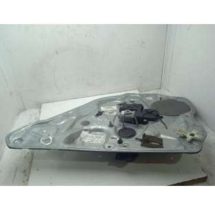 ELEVALUNAS TRASERO DERECHO...