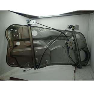 ELEVALUNAS DELANTERO...