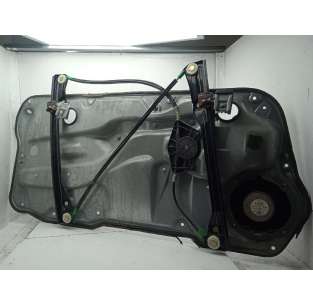 ELEVALUNAS DELANTERO...