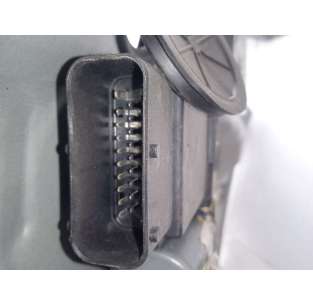 ELEVALUNAS DELANTERO... 2