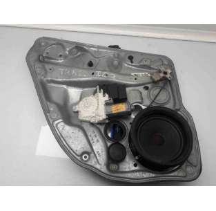 ELEVALUNAS TRASERO...