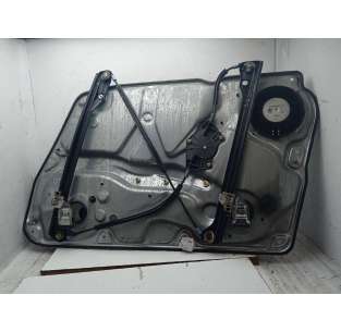 ELEVALUNAS DELANTERO...