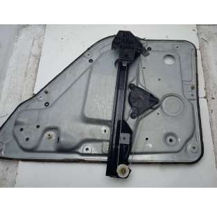 ELEVALUNAS TRASERO...