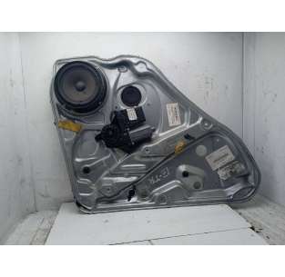 ELEVALUNAS TRASERO...