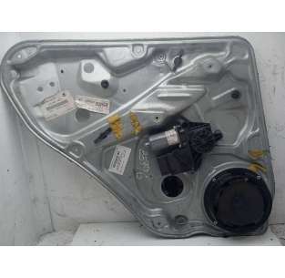 ELEVALUNAS TRASERO...