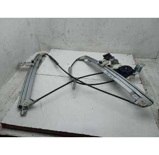 ELEVALUNAS DELANTERO...