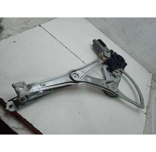 ELEVALUNAS DELANTERO...