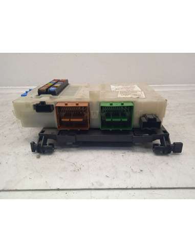 CAJA RELES / FUSIBLES FORD MONDEO...