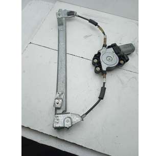 ELEVALUNAS DELANTERO...