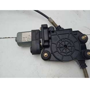 ELEVALUNAS DELANTERO...