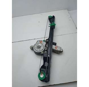 ELEVALUNAS DELANTERO...