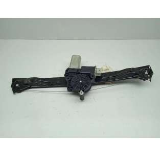 ELEVALUNAS DELANTERO...