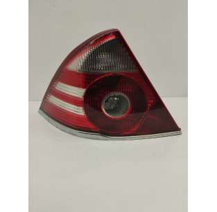 PILOTO TRASERO IZQUIERDO...