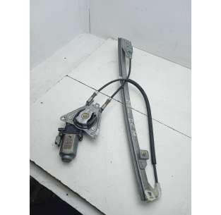 ELEVALUNAS DELANTERO...