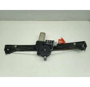 ELEVALUNAS DELANTERO...