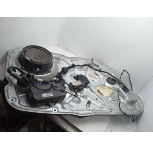 ELEVALUNAS DELANTERO...