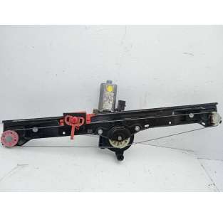 ELEVALUNAS DELANTERO...