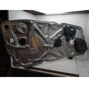 ELEVALUNAS DELANTERO...