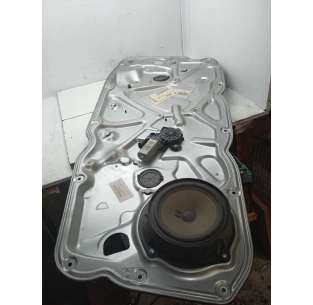 ELEVALUNAS DELANTERO...