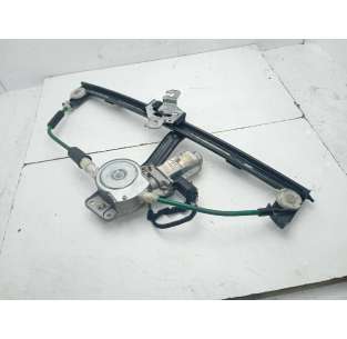 ELEVALUNAS DELANTERO...