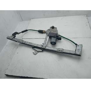 ELEVALUNAS DELANTERO...