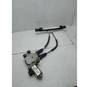 ELEVALUNAS TRASERO DERECHO...